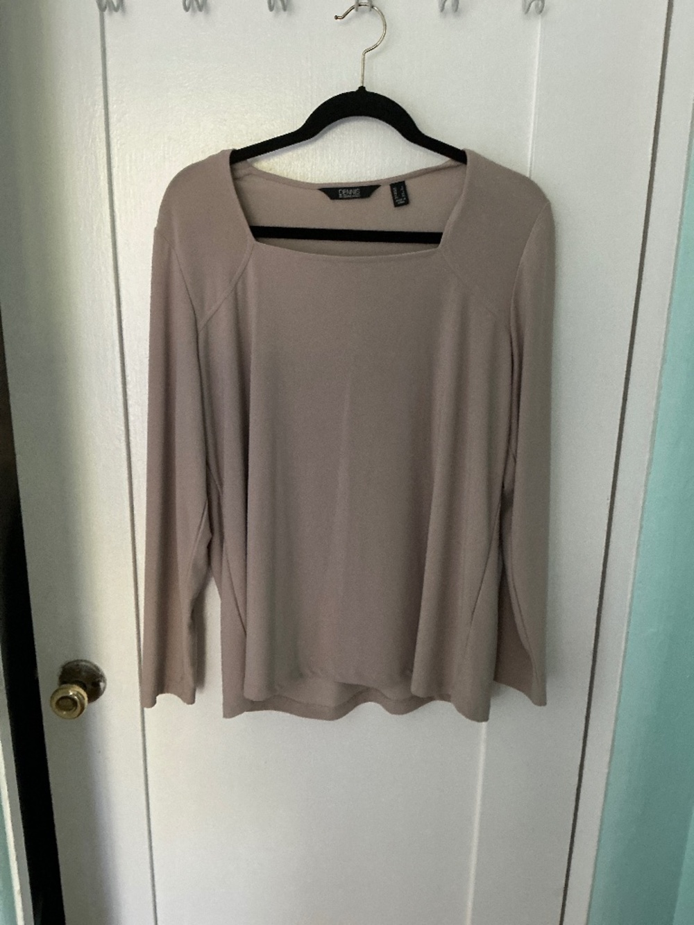 Dennis by Dennis Basso Size L Taupe Long Sleeve Knit Top Minimalist Chic, Size L